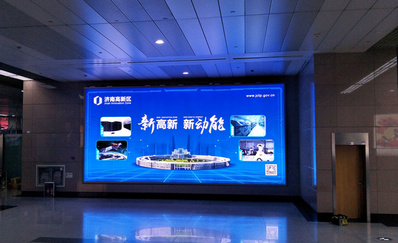 青島機場T1到達(dá)區(qū)燈箱廣告價格