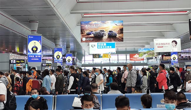 貴陽高鐵站候車大廳中有哪些燈箱媒體？