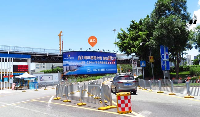 南山深圳灣口岸望海路入口戶外大牌廣告怎么樣？