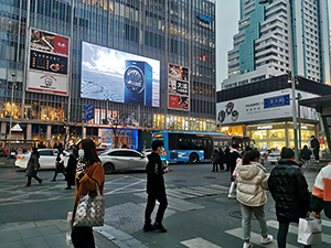 無錫云蝠大廈LED大屏廣告價格多少錢？無錫商圈LED戶外大屏廣告