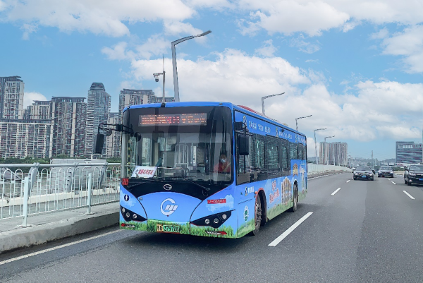 廣州公交車身廣告價(jià)格多少錢？廣州巴士廣告線路優(yōu)勢(shì)
