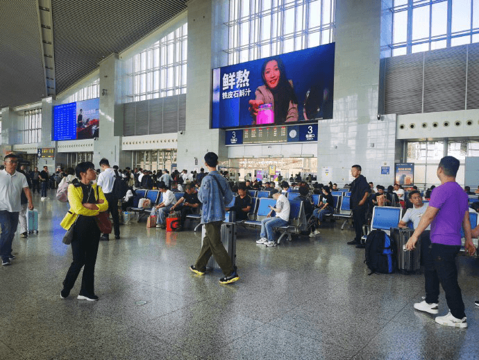 溫州南站廣告價格收費多少錢？溫州南高鐵站春運候車大廳廣告位