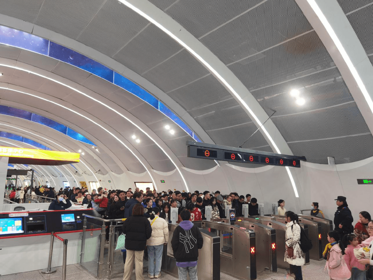 貴陽地鐵3號線廣告價格收費多少錢，貴陽地鐵廣告3號線有哪些？