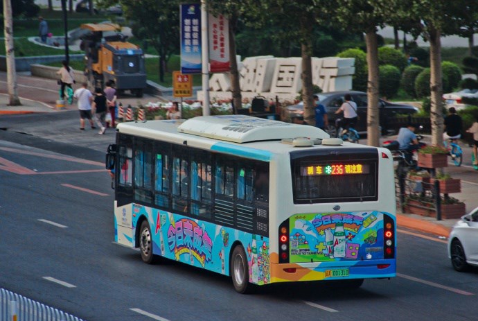 沈陽(yáng)公交車巴士廣告價(jià)格收費(fèi)標(biāo)準(zhǔn)，沈陽(yáng)公交車身貼廣告案例優(yōu)勢(shì)