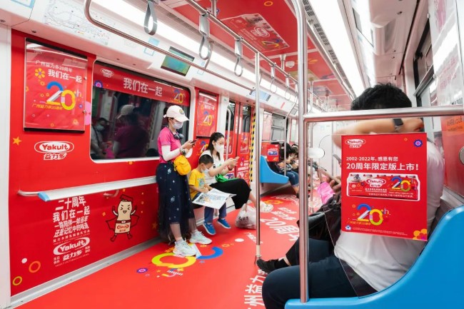 ?深圳地鐵3號線創(chuàng)意全景內(nèi)包車廣告案例圖，深圳地鐵列車廣告價格