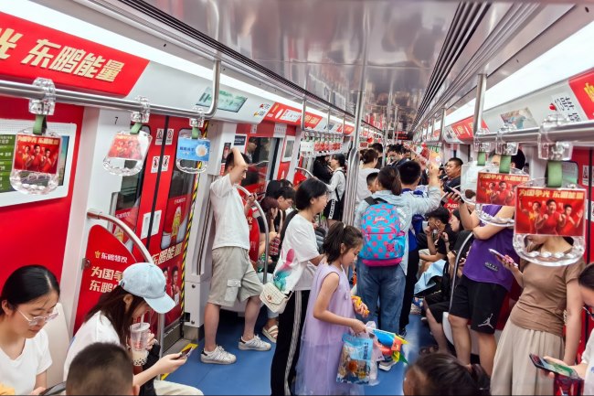 福州地鐵車內(nèi)貼紙內(nèi)包車廣告品牌列車投放，福州地鐵列車廣告價格
