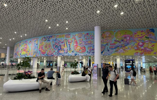 深圳寶安機場國際到達(dá)通道燈箱廣告，深圳機場廣告牌價格