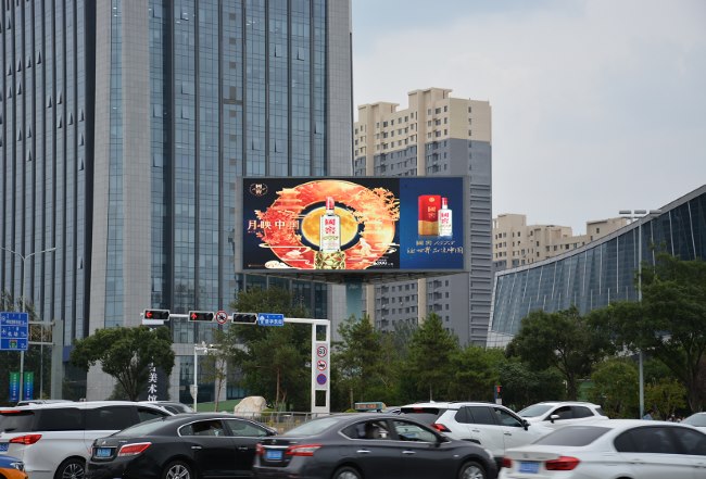 呼和浩特戶外LED廣告投放，呼和浩特大屏廣告價(jià)格