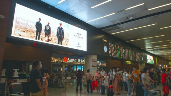 沈陽桃仙機場到達出口上方LED廣告投放，沈陽機場大屏廣告價格