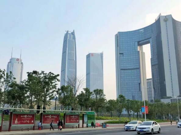 東莞戶外廣告殺手锏-公交候車亭廣告，東莞公交候車亭廣告投放的技術(shù)性淺析